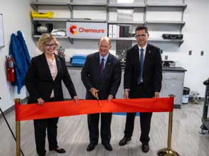 Chemours opens battery lab for EV batteries in US