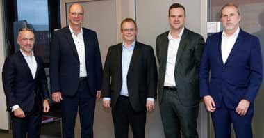 Oerlikon Barmag/Evonik partner for chemical recycling of PET