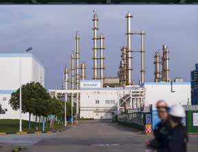 Solvay doubles electronic-grade hydrogen peroxide capacity